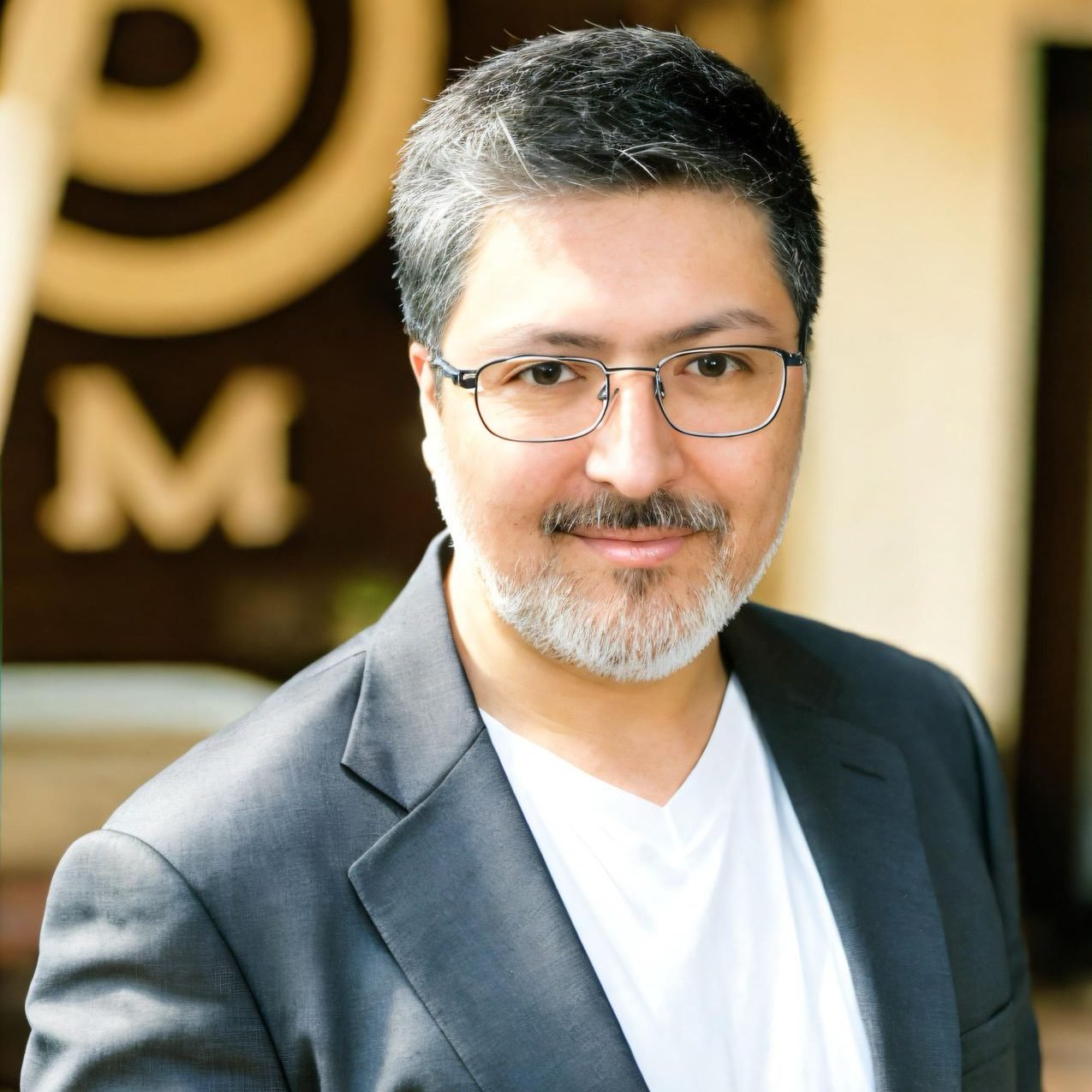Mtro. Luis Lastra